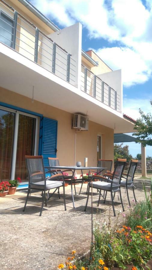 Holiday Home Anita Unesic Zewnętrze zdjęcie